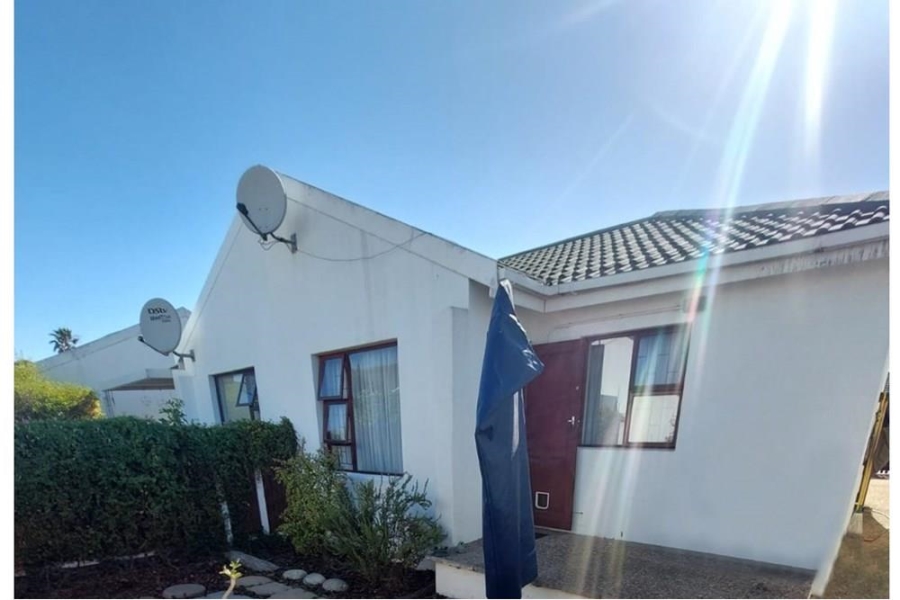 1 Bedroom Property for Sale in Winelands Western Cape